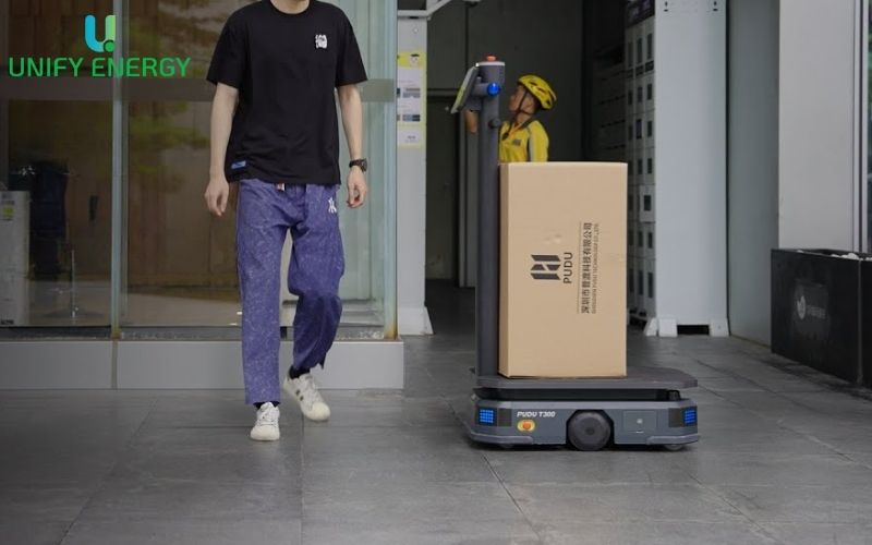 Xu hướng sử dụng robot vận chuyển hàng