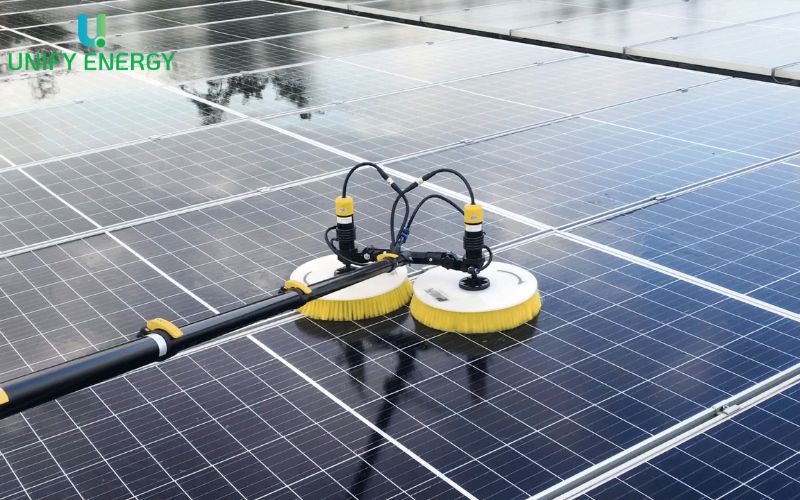 Vệ sinh tấm pin thường xuyên